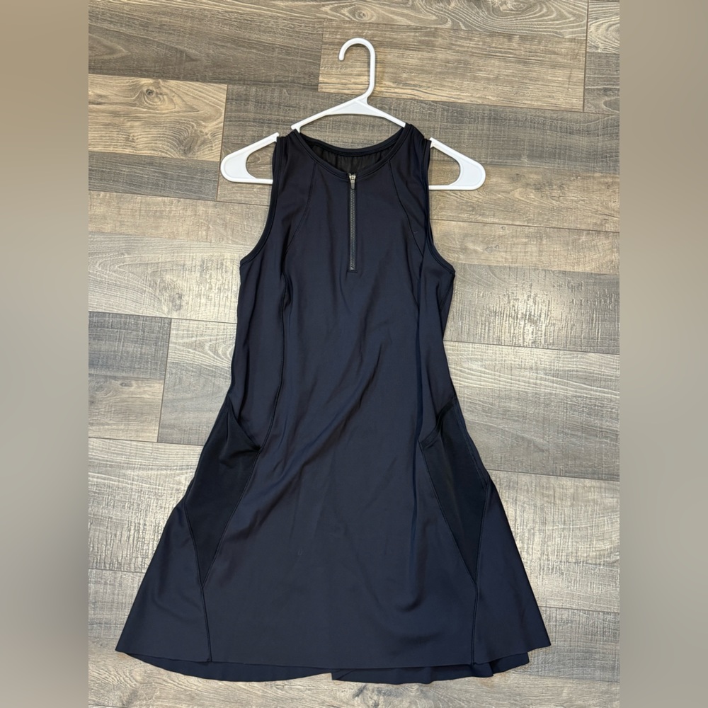Great condition! Athleta Athletic Dress in Medium